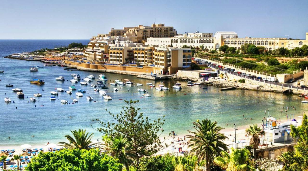 Holiday - Malta Balluta Beach Слима Екстериор снимка